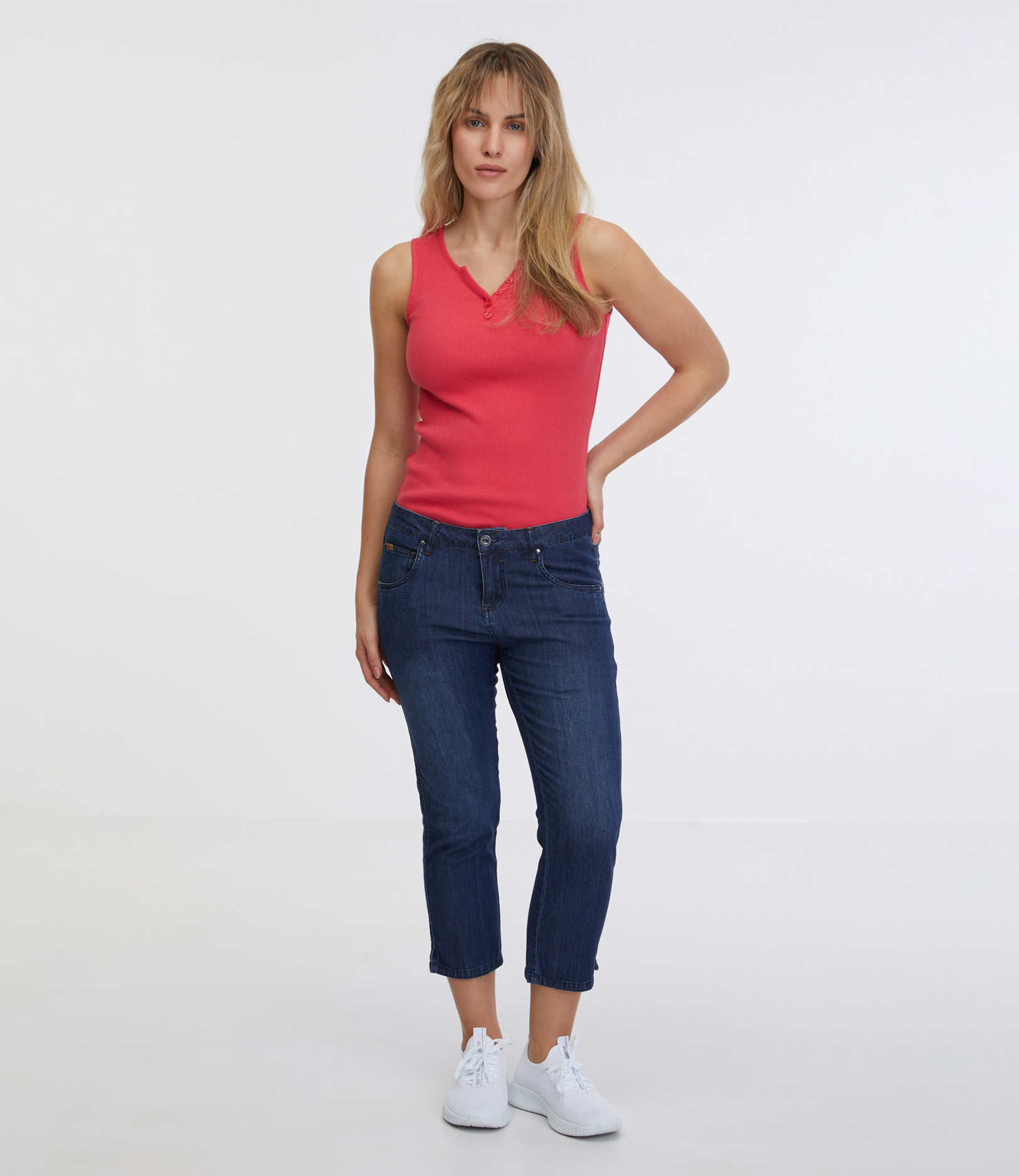 Dámske 3/4 nohavice ANTONELLA Dámske 3/4 nohavice ANTONELLA